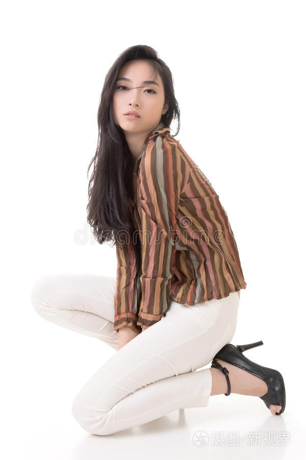 伊人，黄色直播 热门2
